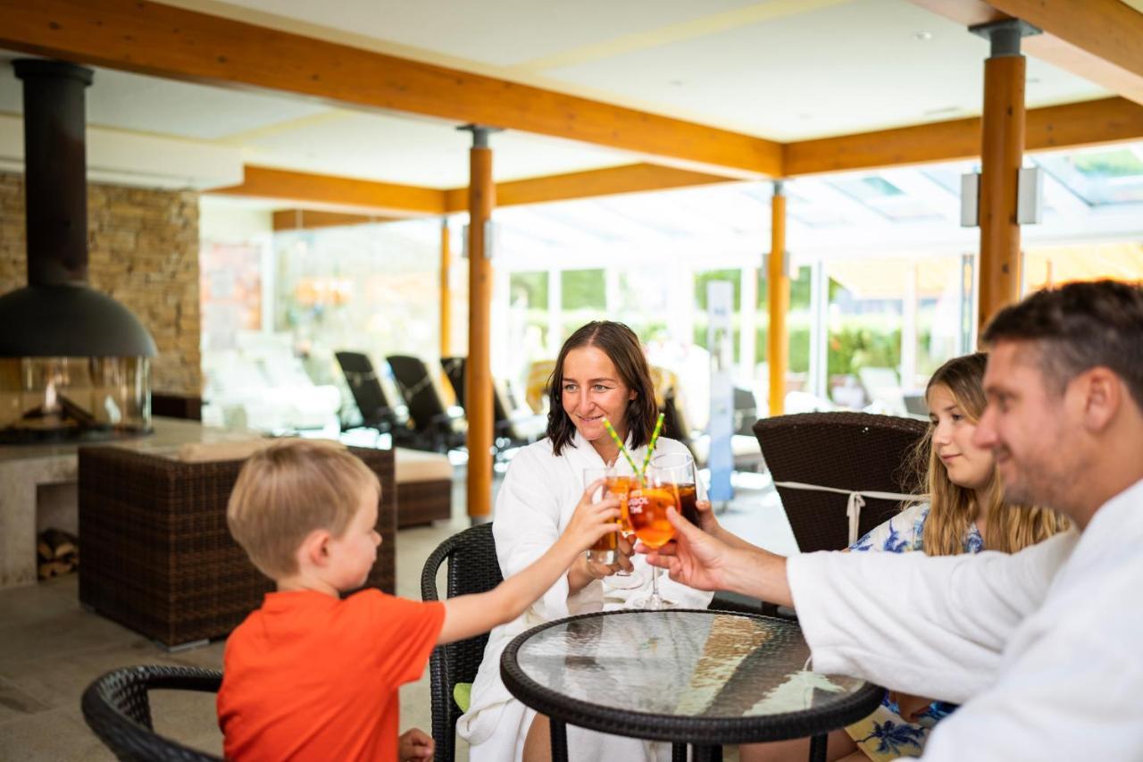 Familien- Sportresort Brennseehof Feld am See Exterior foto