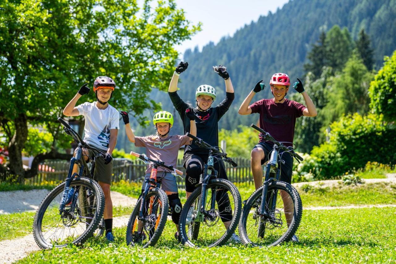 Familien- Sportresort Brennseehof Feld am See Exterior foto